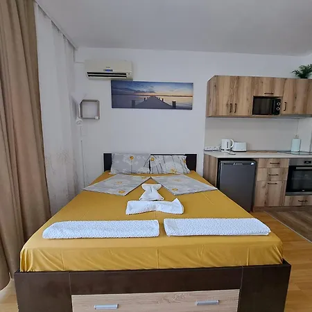 아파트 за гости магнолия резиденс