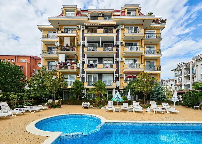 за гости магнолия резиденс 公寓 *